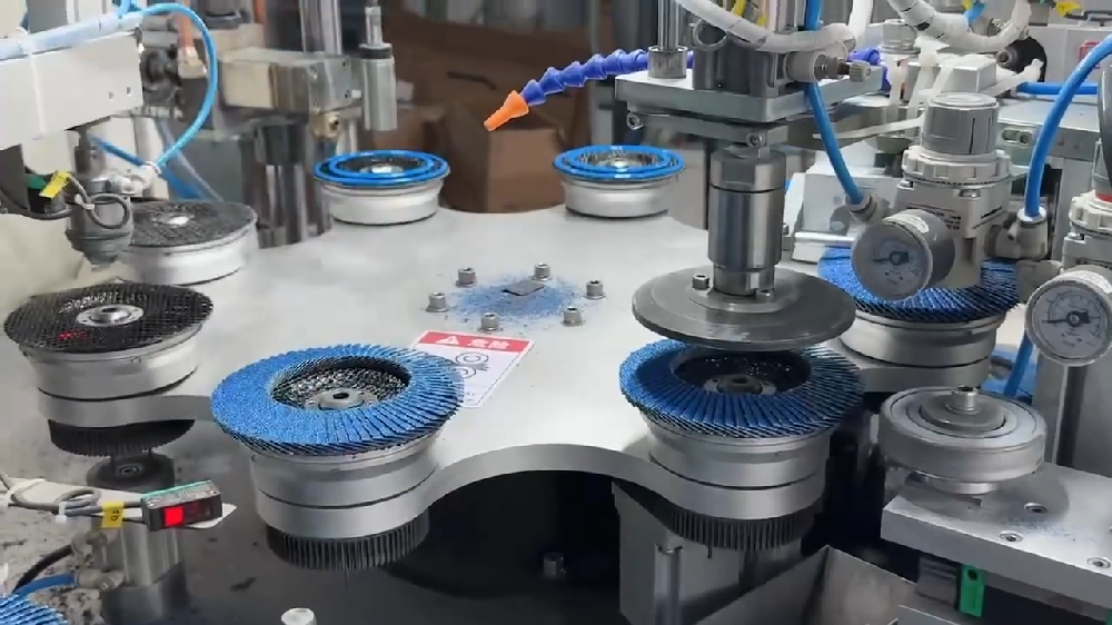 高速百叶片成型机